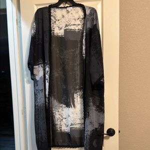 LuLaRoe Black and White Sheer Kimono